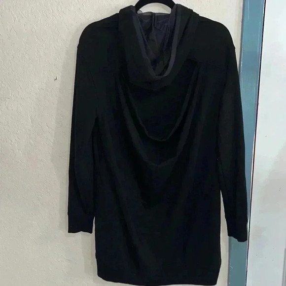 Victoria sport black jacket size small - Picture 4 of 6